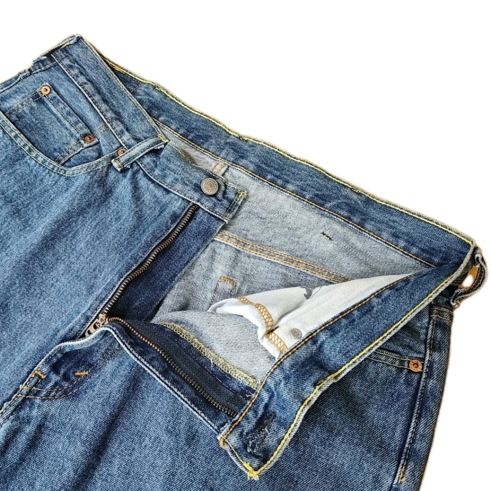 Levi's 550 Relaxed Fit Jeans 38/31 Blue Denim High Waisted Work Wear Streetwear - Picture 5 of 9